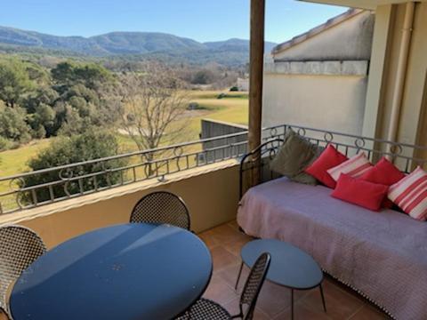 Appartement Cosy Avec Climatisation Reversible Golf De Saumane Exterior foto