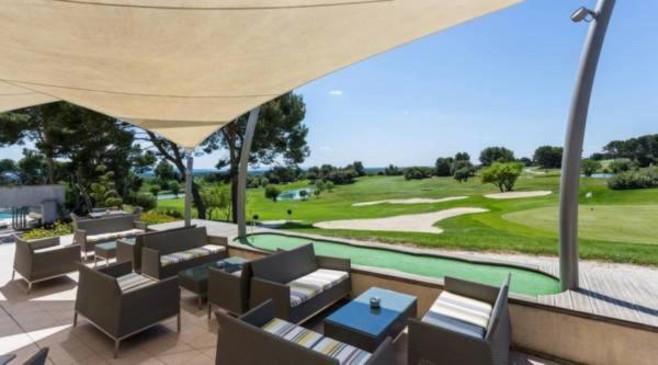 Appartement Cosy Avec Climatisation Reversible Golf De Saumane Exterior foto